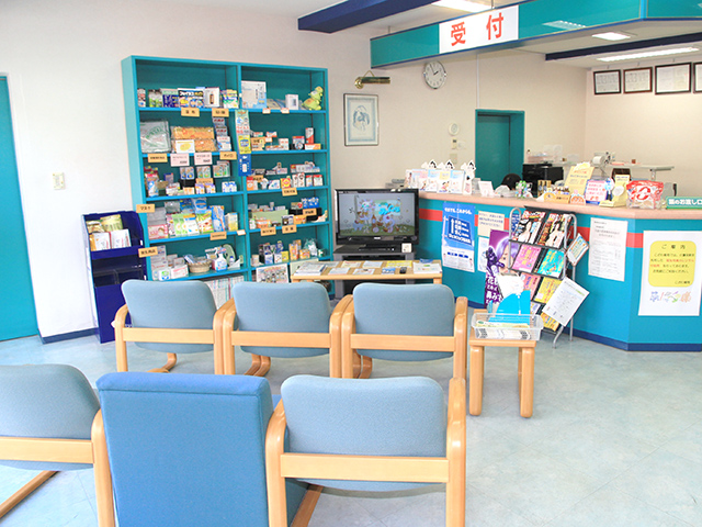 こざわ薬局 内観1